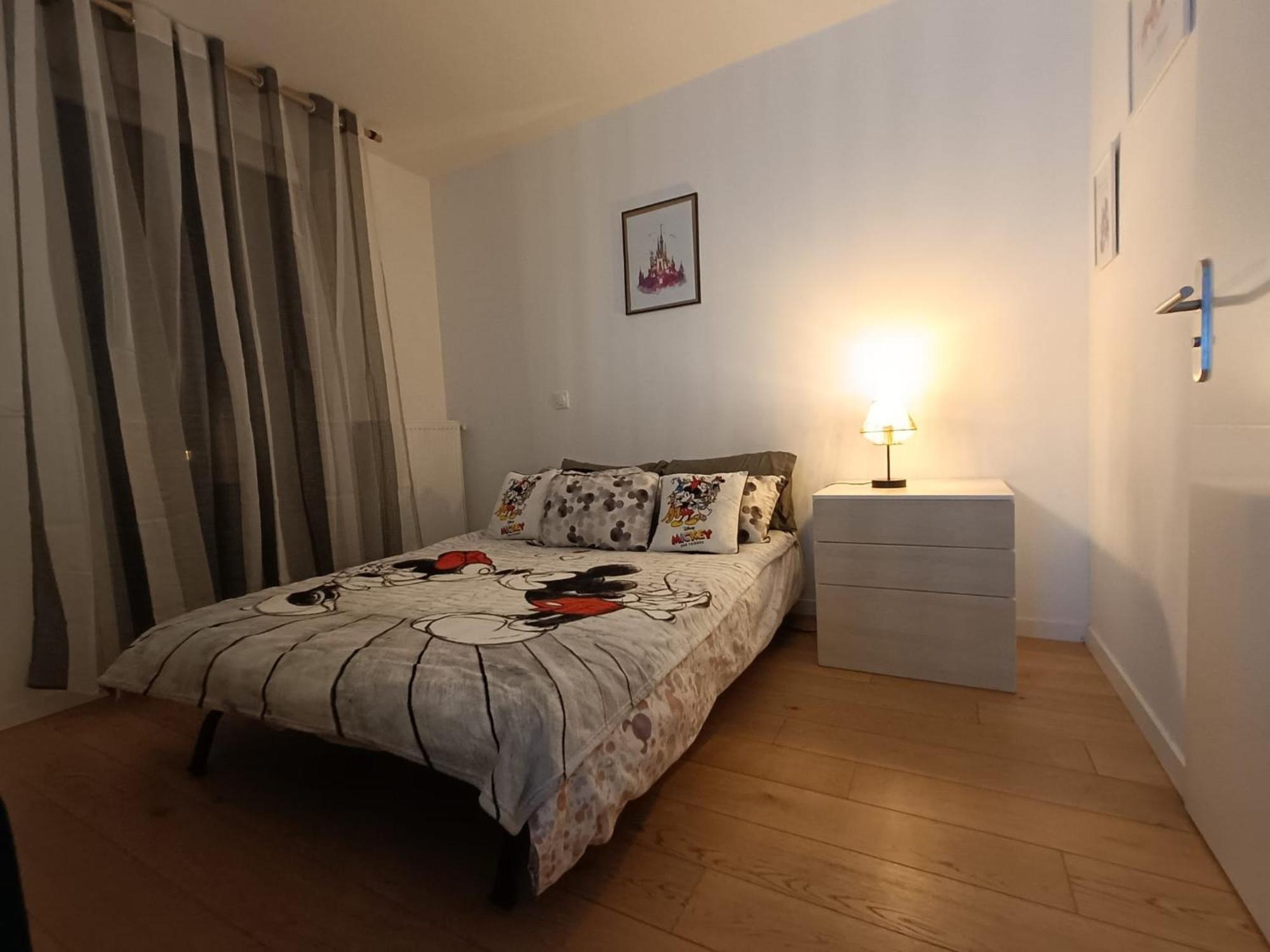 Disney - Paris 5 Min De Disney - Pk Prive Gratuit - 4 Personnes - Terrasse Jardin Chessy  Εξωτερικό φωτογραφία
