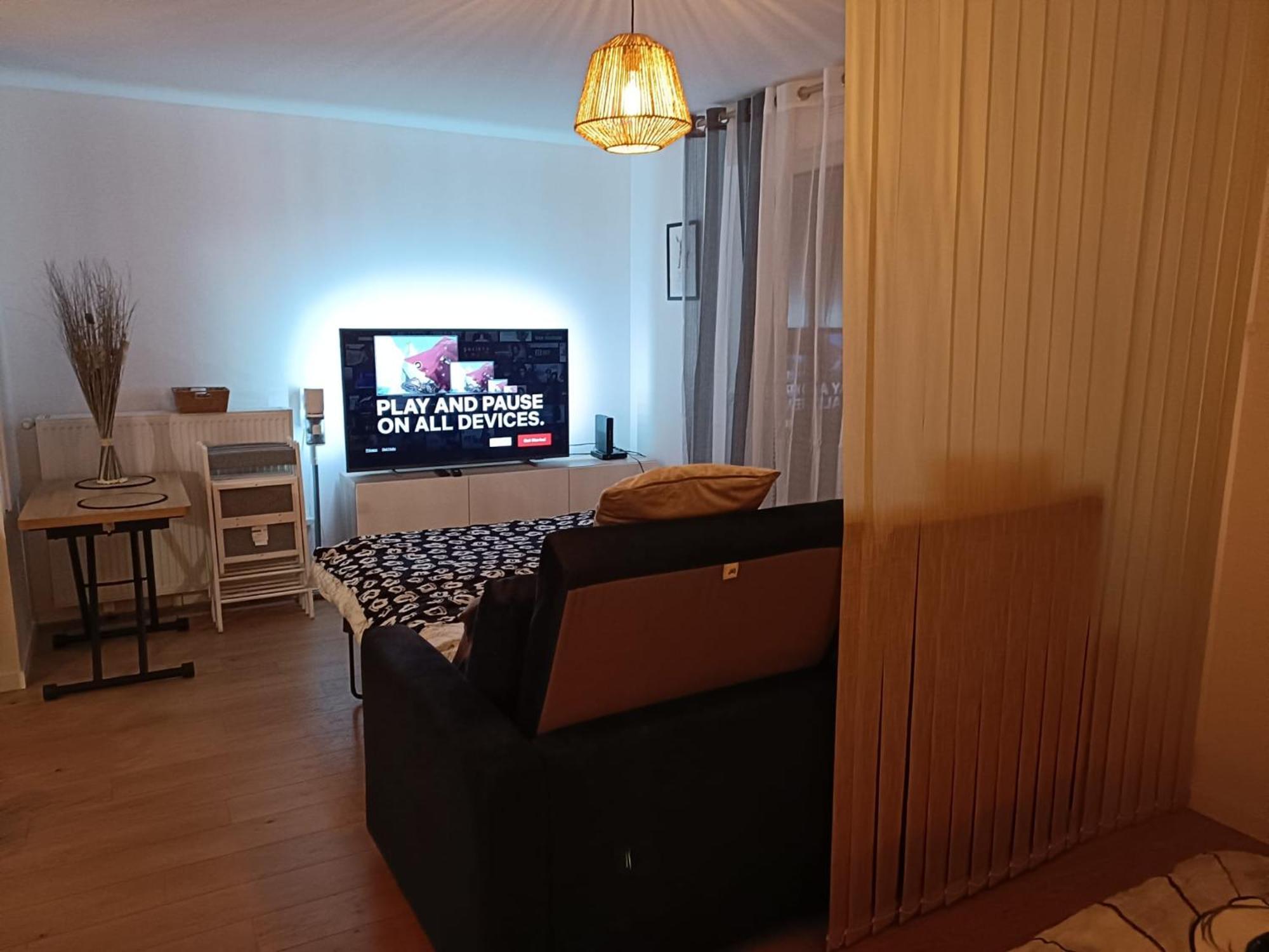 Disney - Paris 5 Min De Disney - Pk Prive Gratuit - 4 Personnes - Terrasse Jardin Chessy  Εξωτερικό φωτογραφία