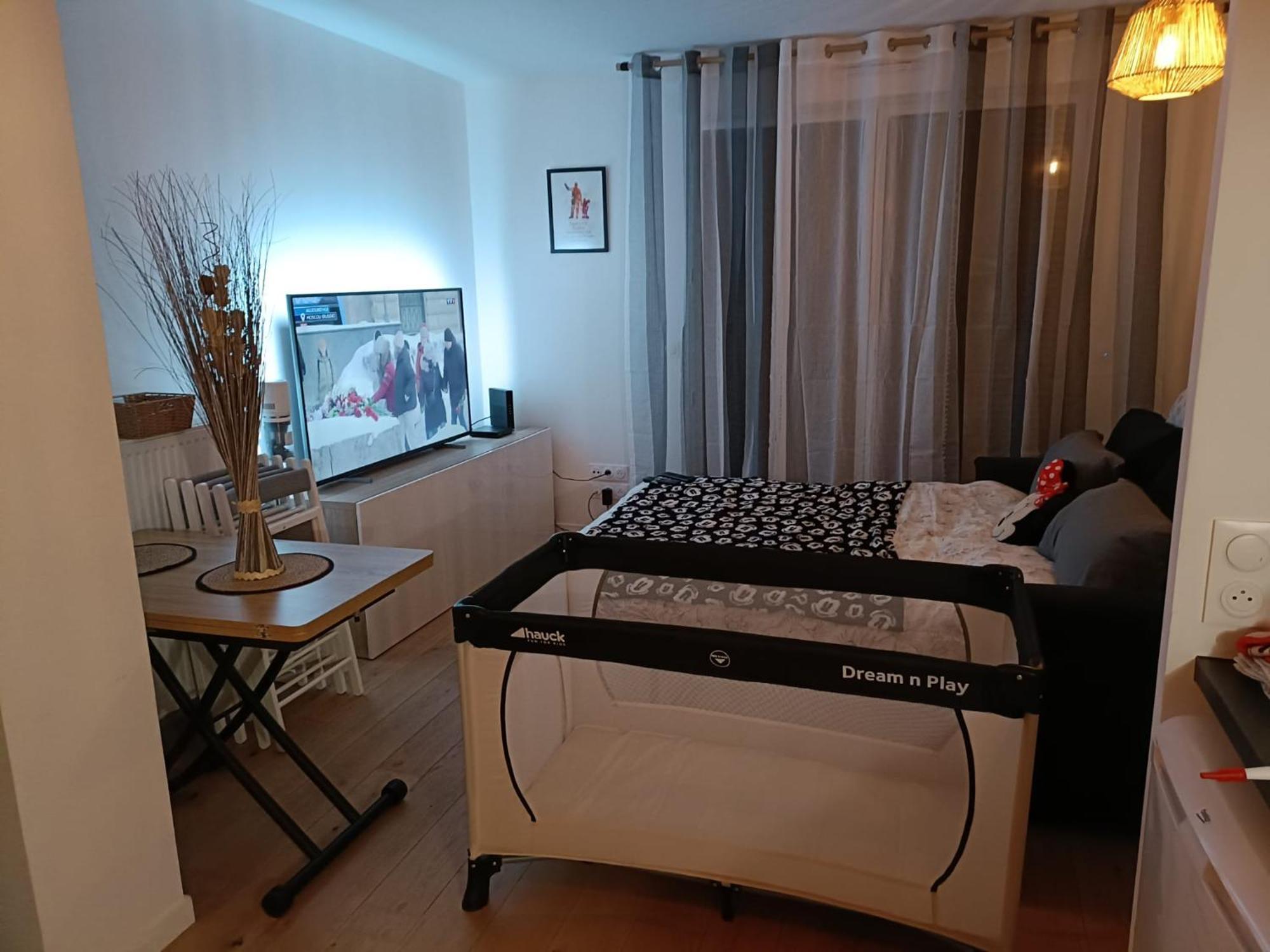 Disney - Paris 5 Min De Disney - Pk Prive Gratuit - 4 Personnes - Terrasse Jardin Chessy  Εξωτερικό φωτογραφία