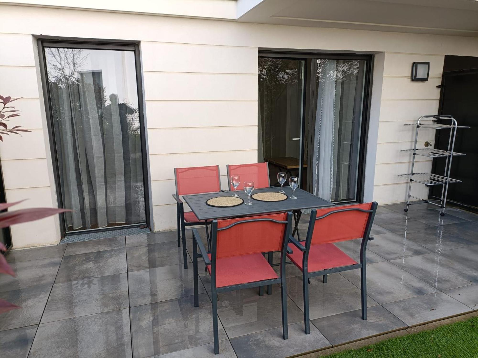 Disney - Paris 5 Min De Disney - Pk Prive Gratuit - 4 Personnes - Terrasse Jardin Chessy  Εξωτερικό φωτογραφία